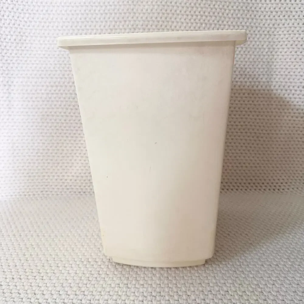 Vintage Lustro Ware MCM Plastic White Foil Silver Gerber Daisy Trash Basket Bin